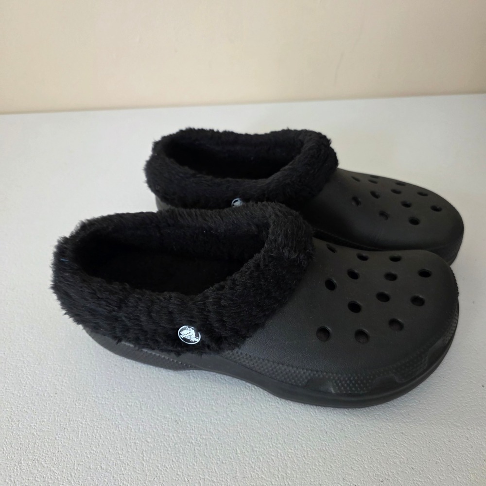Crocs Classic Fuzz-Lined Clog Womens 10 Mens 8 Black Faux Fur Slip On Shoes Cozy